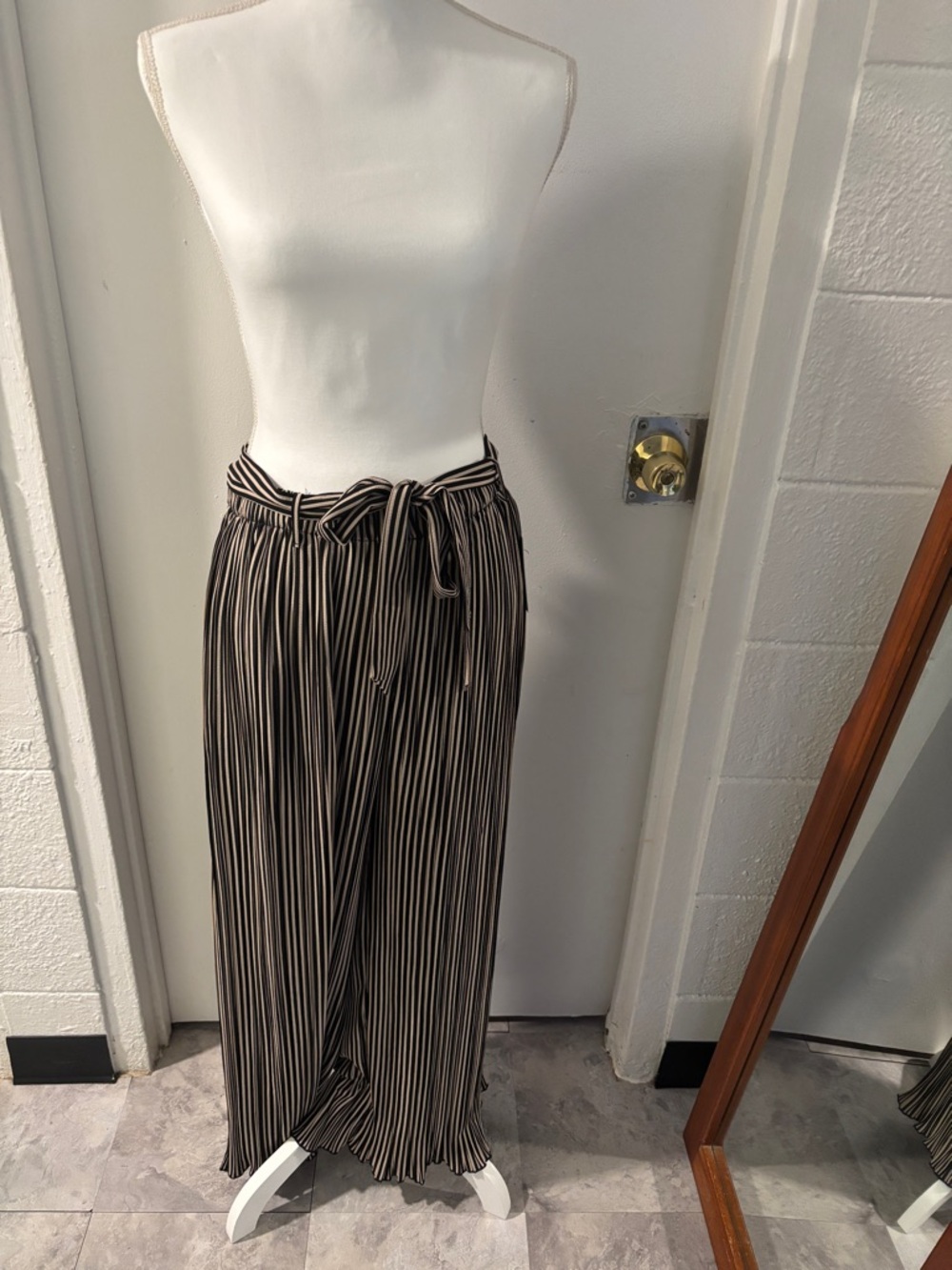 Alice Blue: Black and Beige Striped Wide-Leg Pants